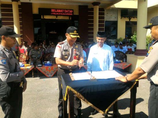 Polres - Kemenag Tandatangani MoU Anti Narkoba